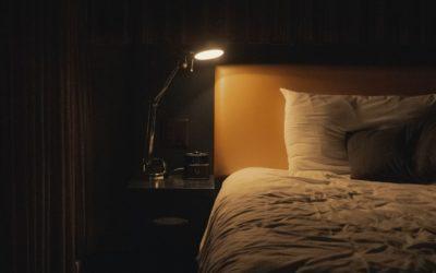 Warum Schlafmangel dich zu einem Monster macht